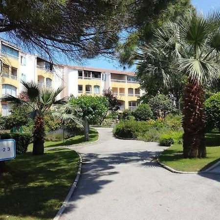 Appartement Tres Agreable Fréjus Exteriér fotografie